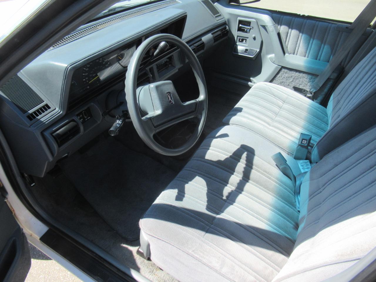 Oldsmobile Cutlass Ciera  1992