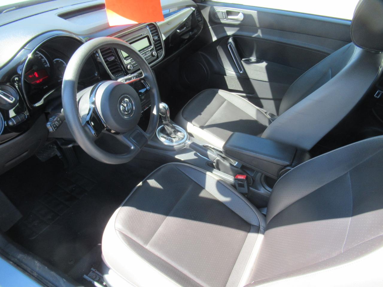 Volkswagen Beetle  2015