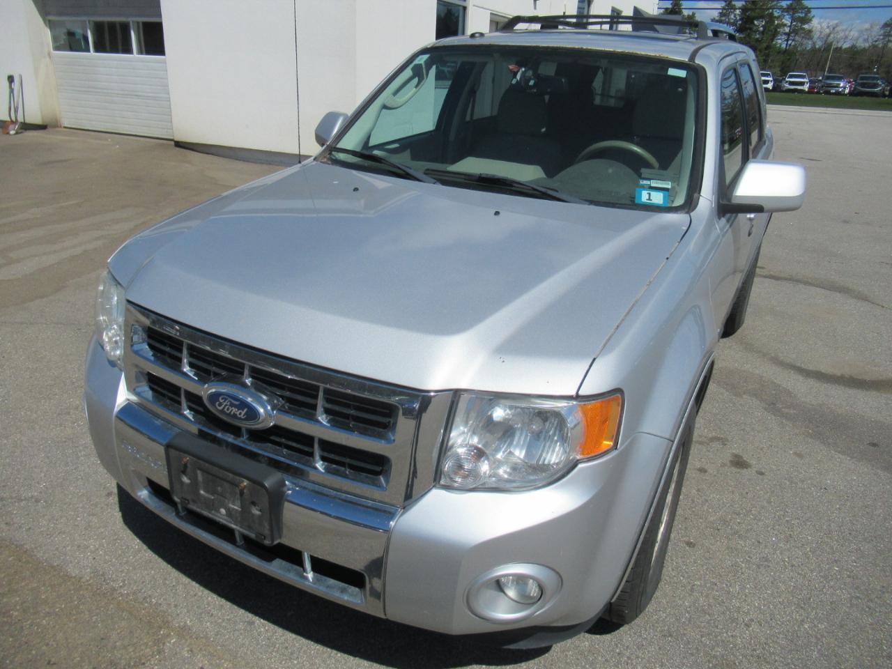 Ford Escape Hybrid  2012