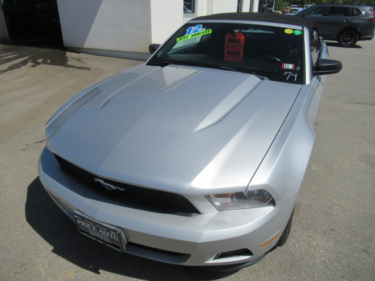 Ford Mustang  2012