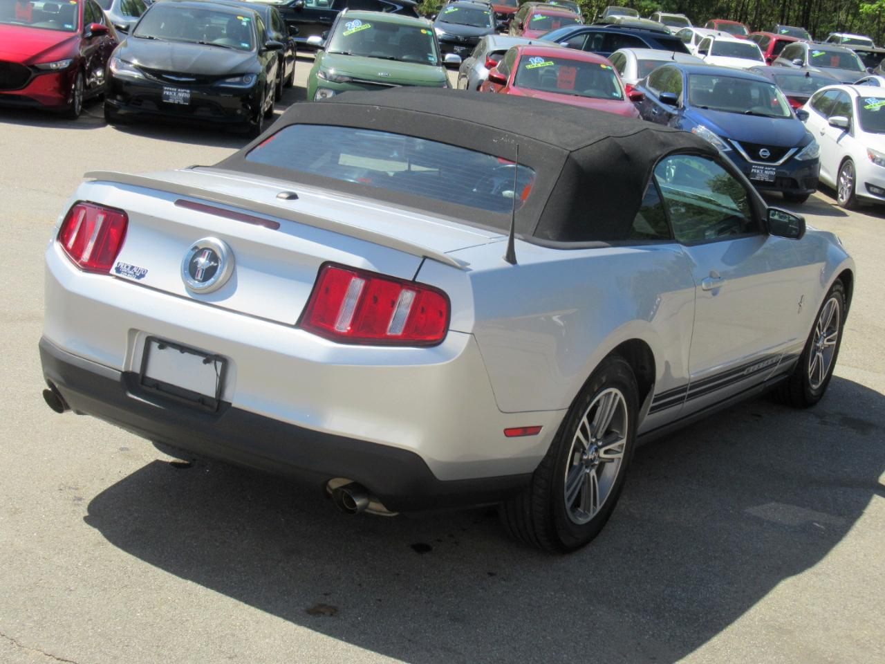 Ford Mustang  2012