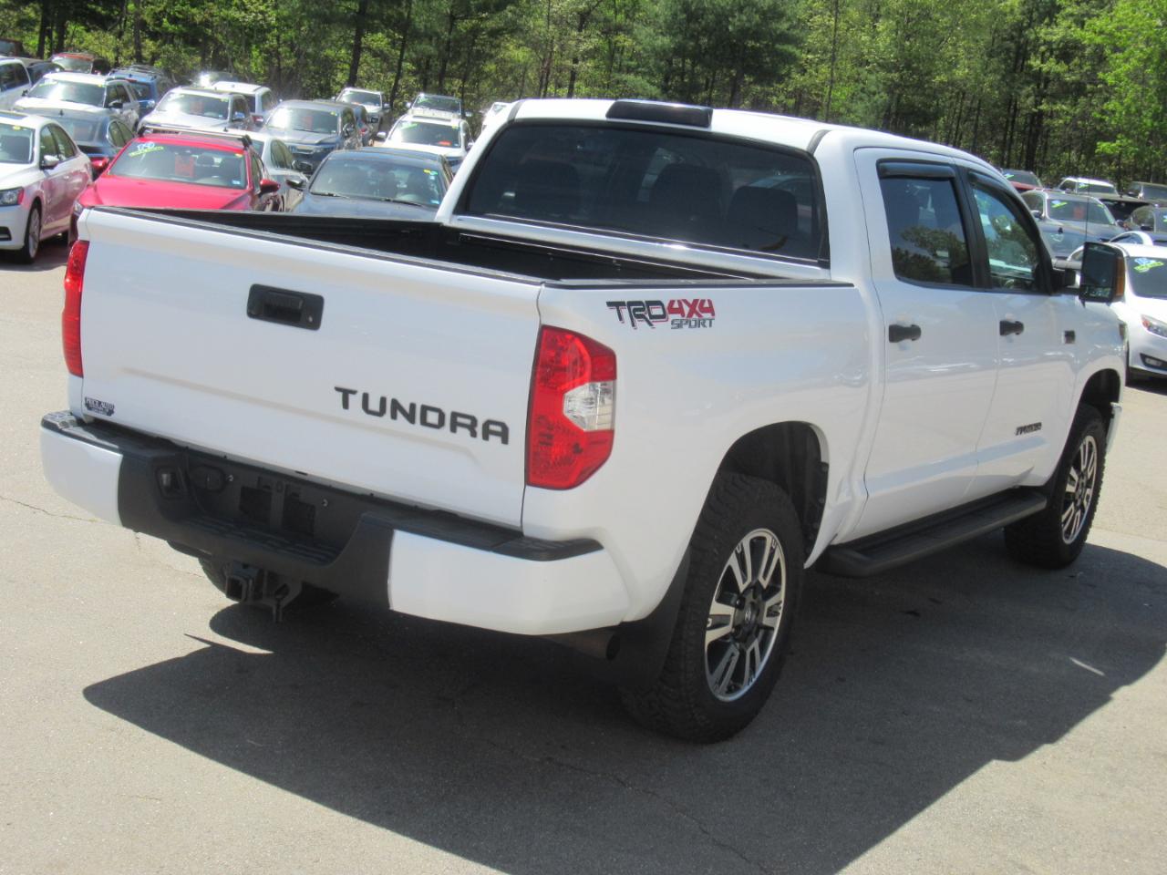 Toyota Tundra  2019