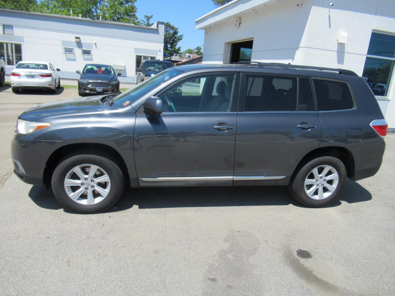 Toyota Highlander  2012