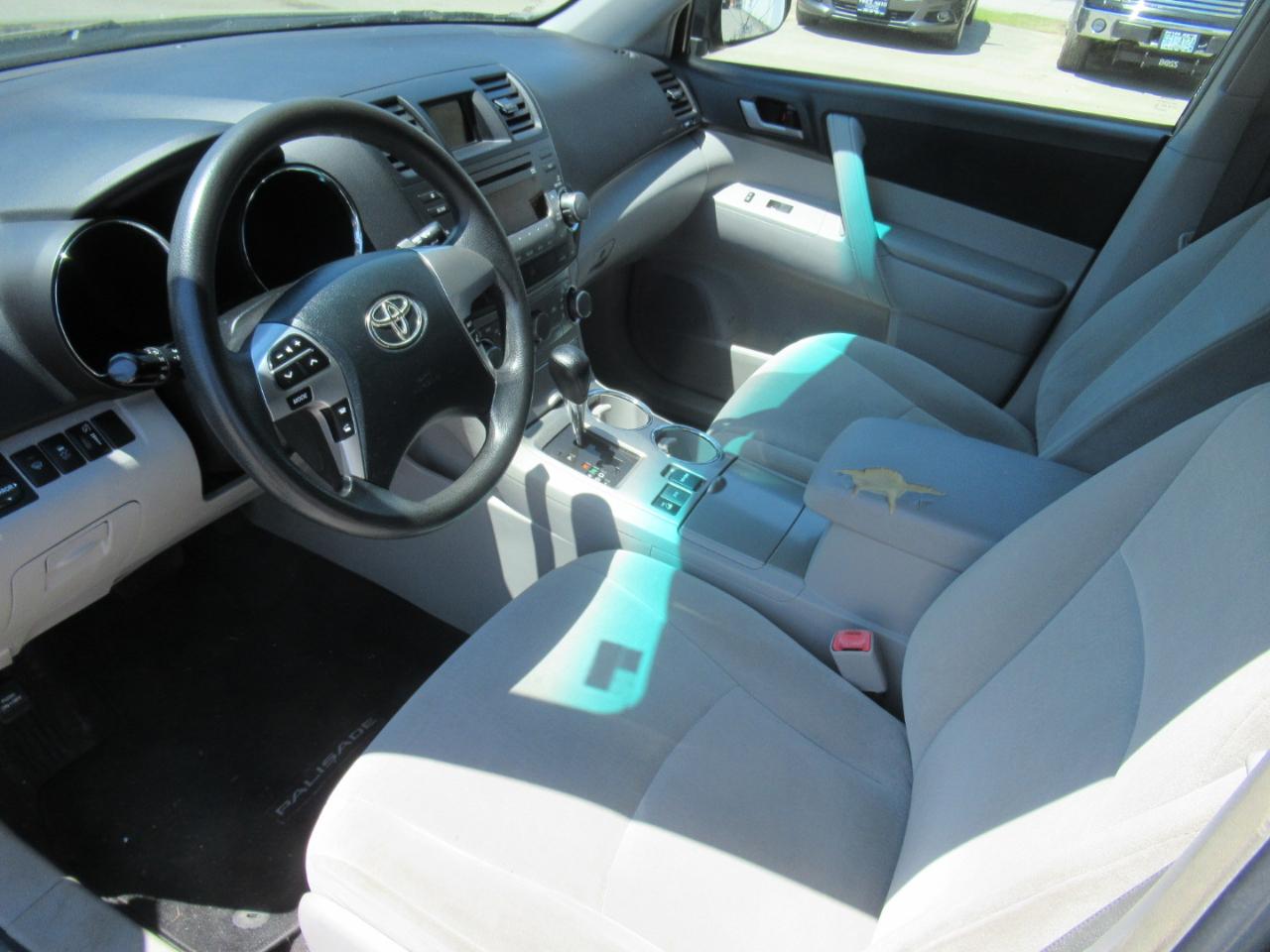 Toyota Highlander  2012