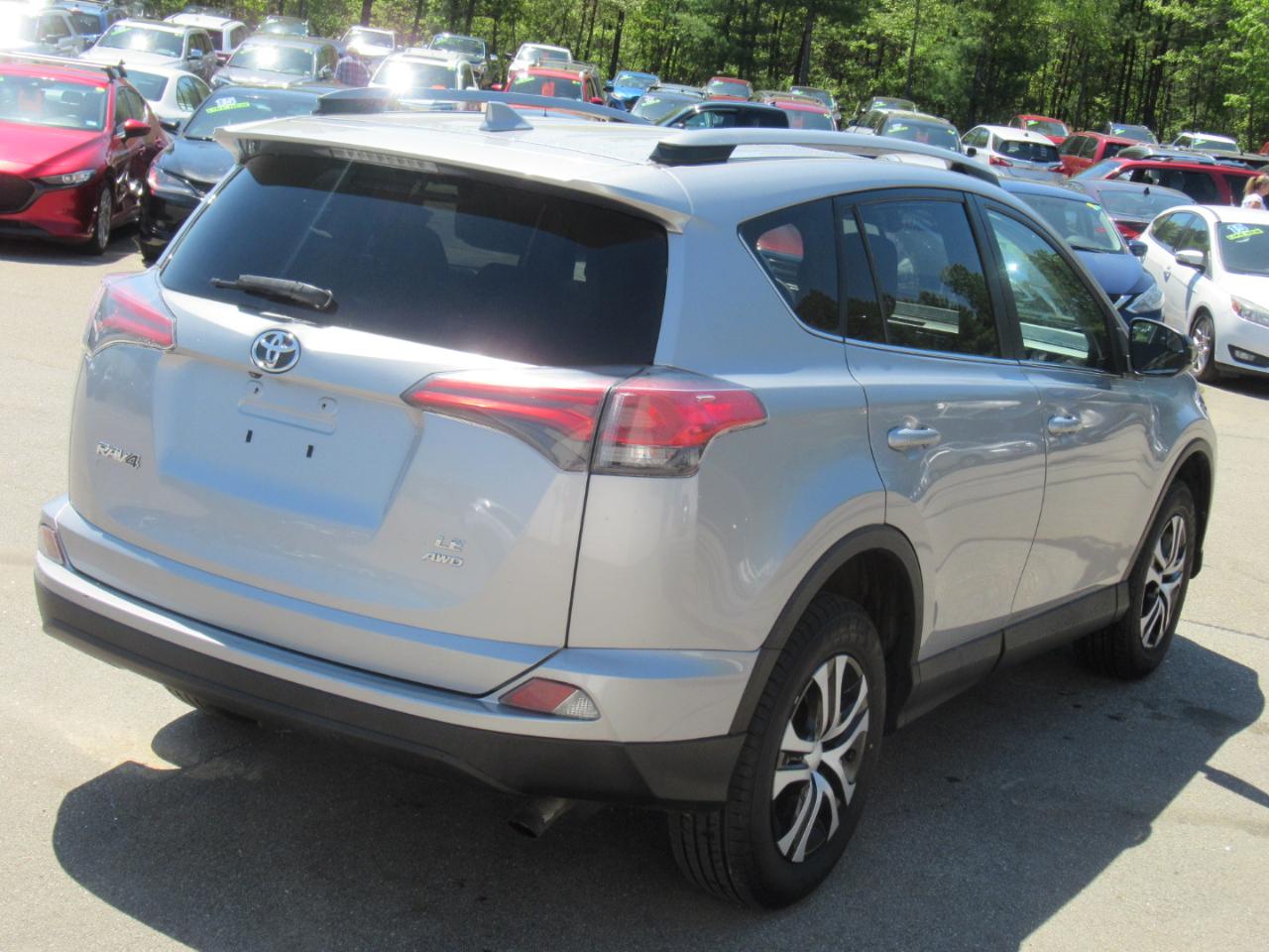 Toyota RAV4  2017