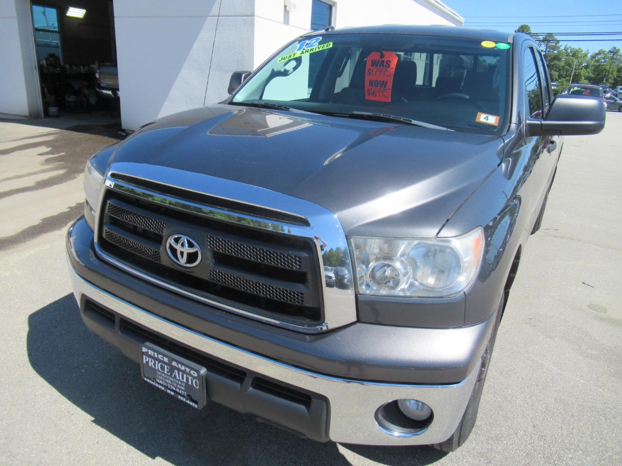 Toyota Tundra  2012