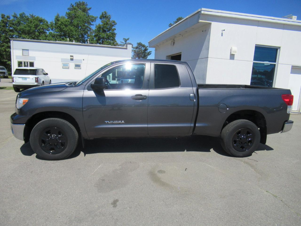 Toyota Tundra  2012