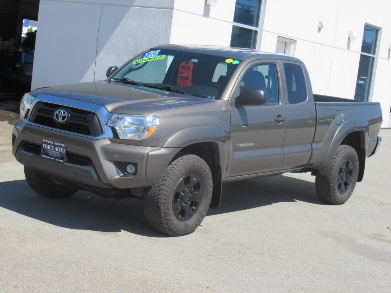Toyota Tacoma  2015