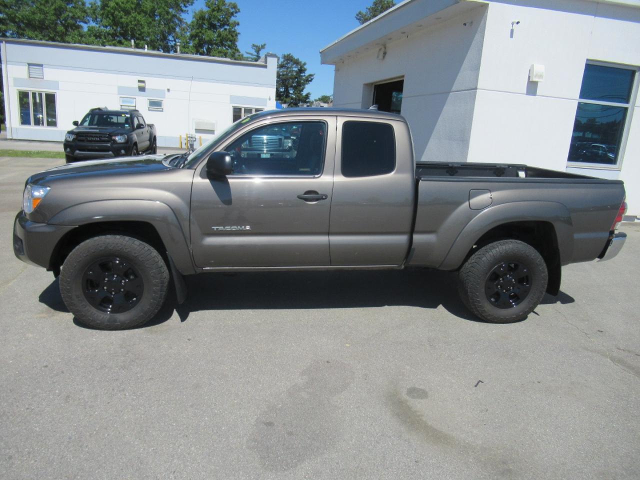 Toyota Tacoma  2015