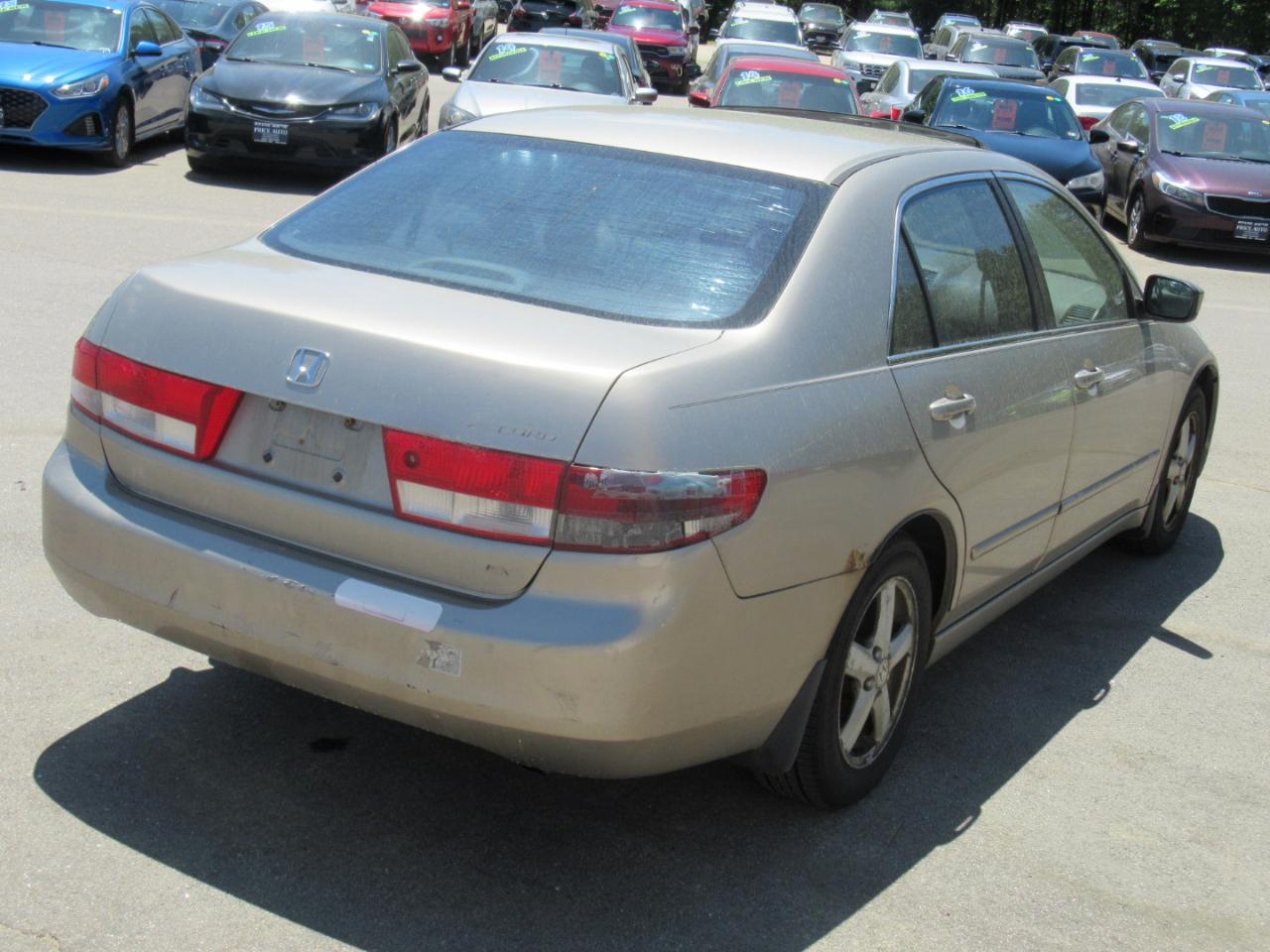Honda Accord Sdn  2003