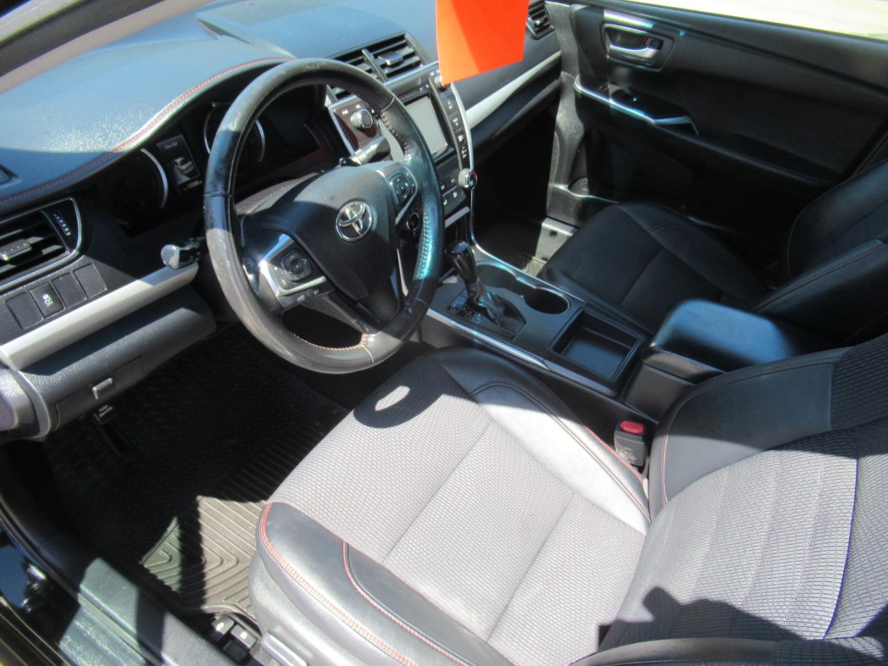 Toyota Camry  2017
