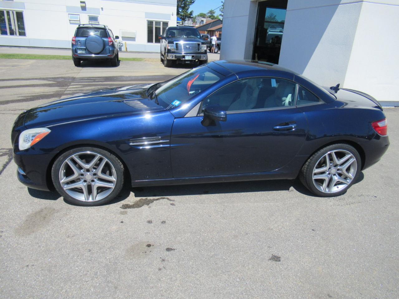 Mercedes-Benz SLK-Class  2014