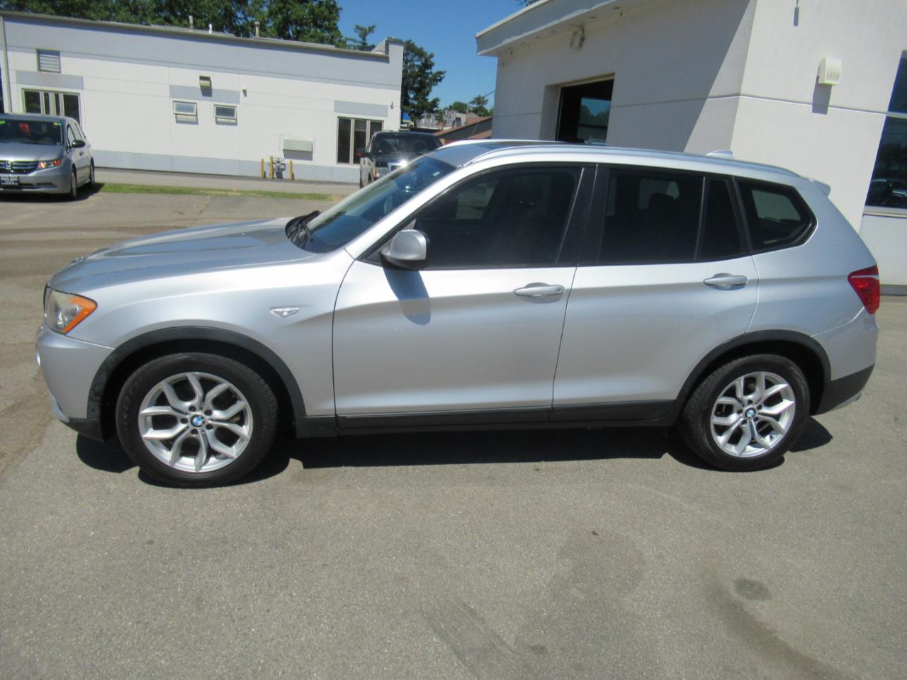 BMW X3  2011