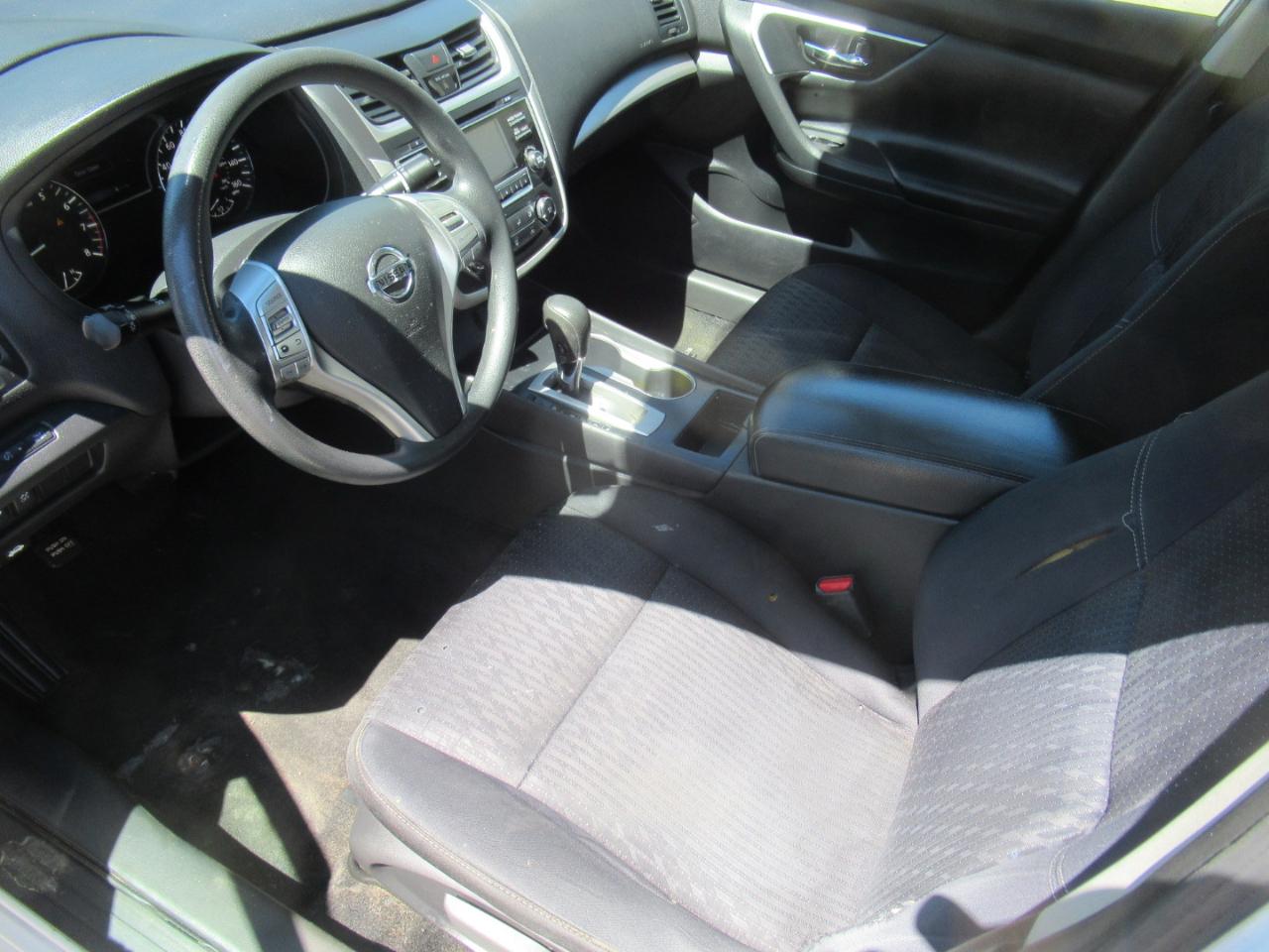 Nissan Altima  2017
