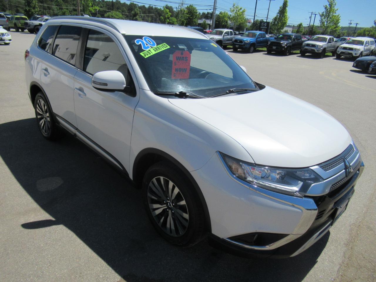 Mitsubishi Outlander  2020