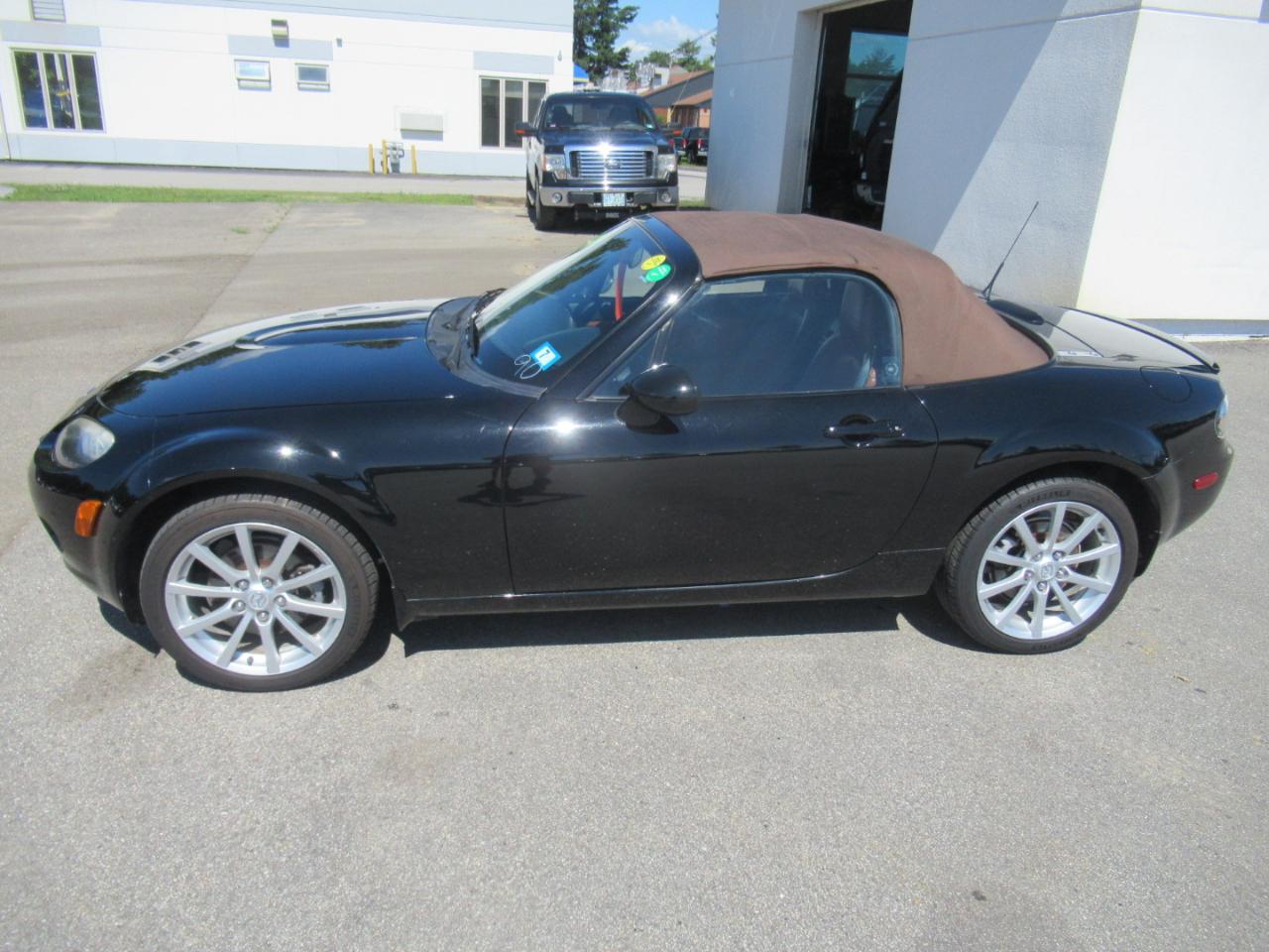 Mazda MX-5 Miata  2007