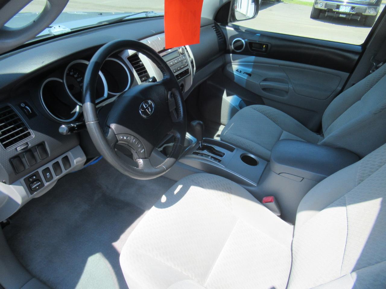 Toyota Tacoma  2011