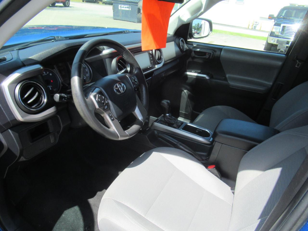 Toyota Tacoma  2017