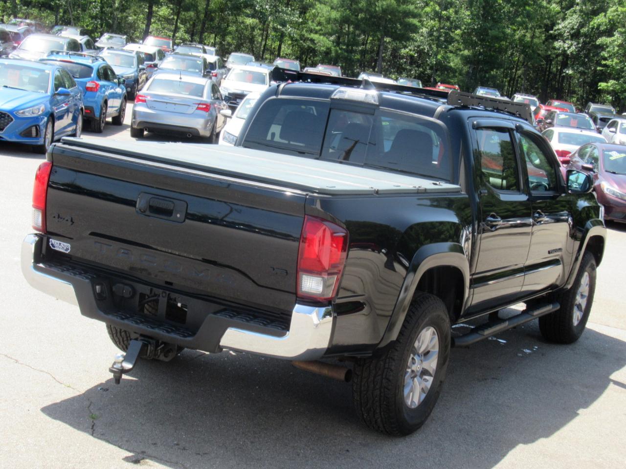 Toyota Tacoma  2019