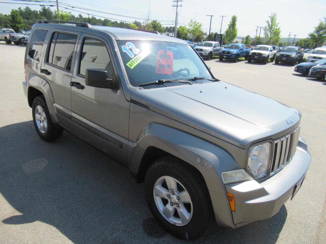 Jeep Liberty  2012