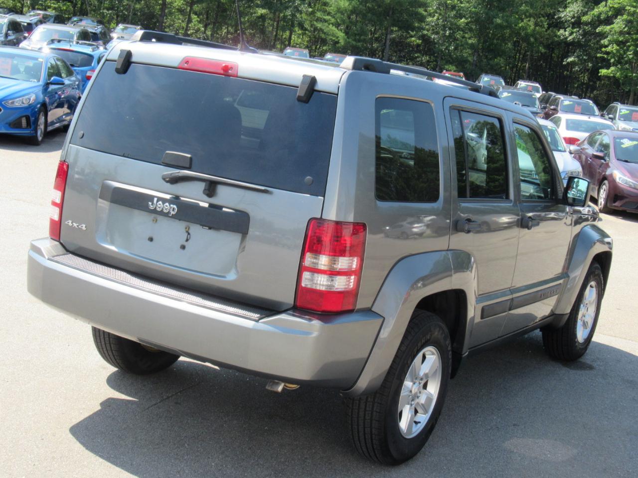 Jeep Liberty  2012