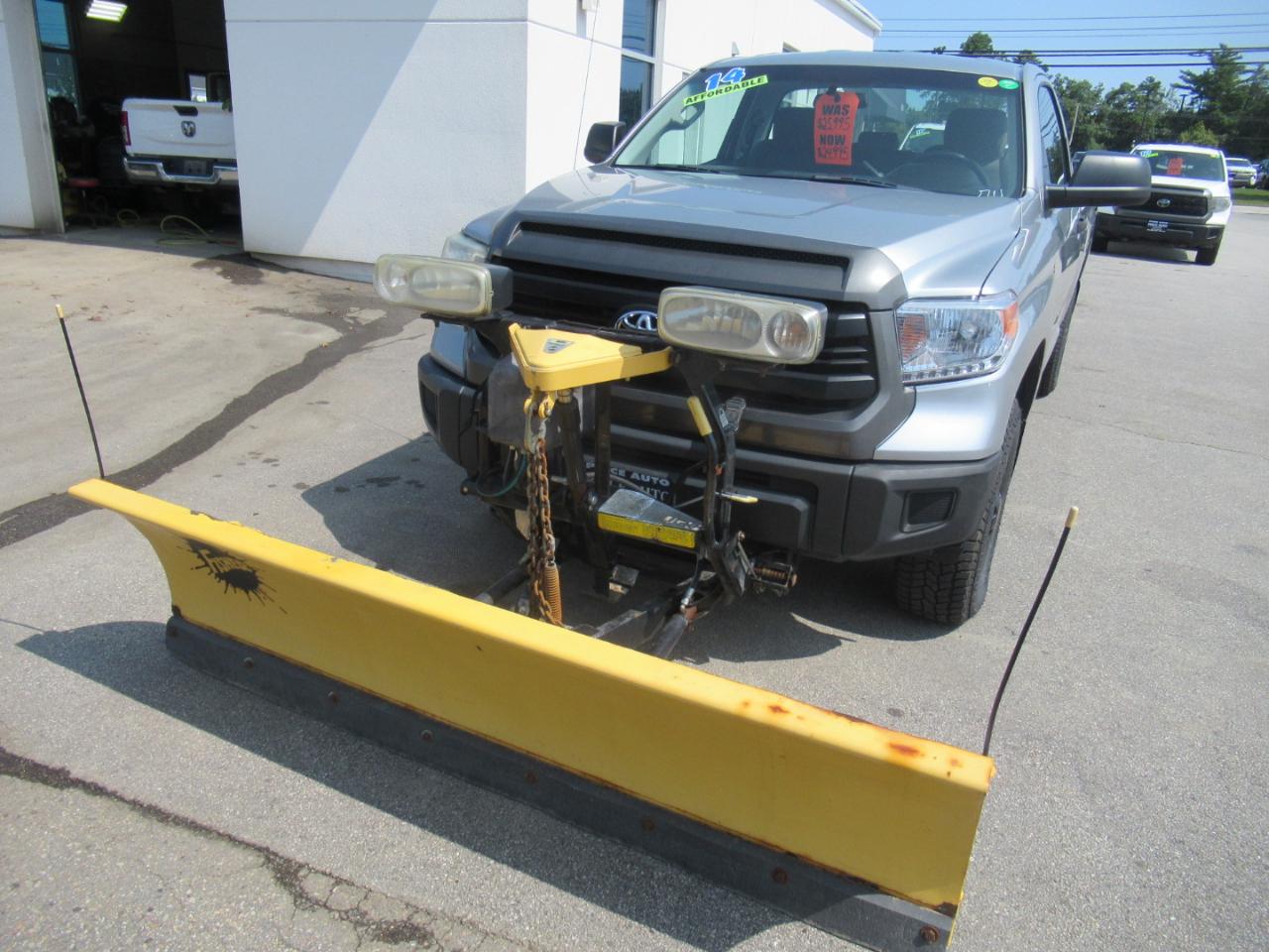 Toyota Tundra  2014