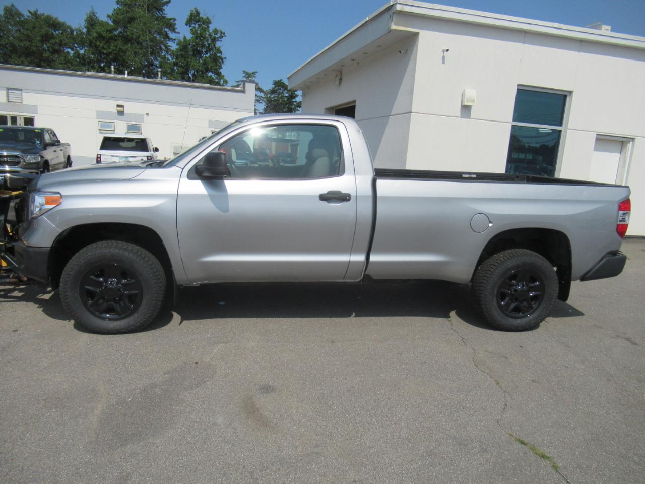 Toyota Tundra  2014