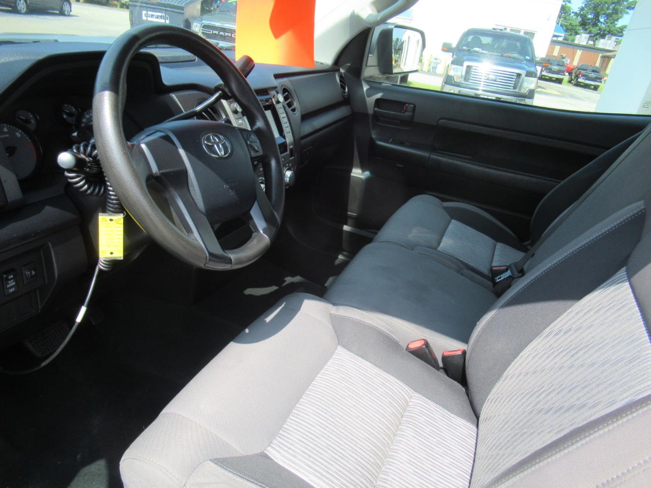 Toyota Tundra  2014