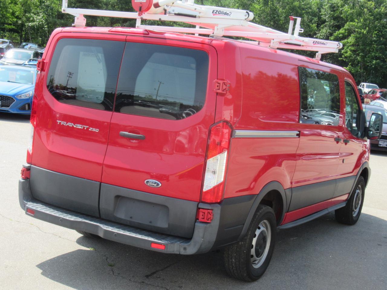 Ford Transit  2015