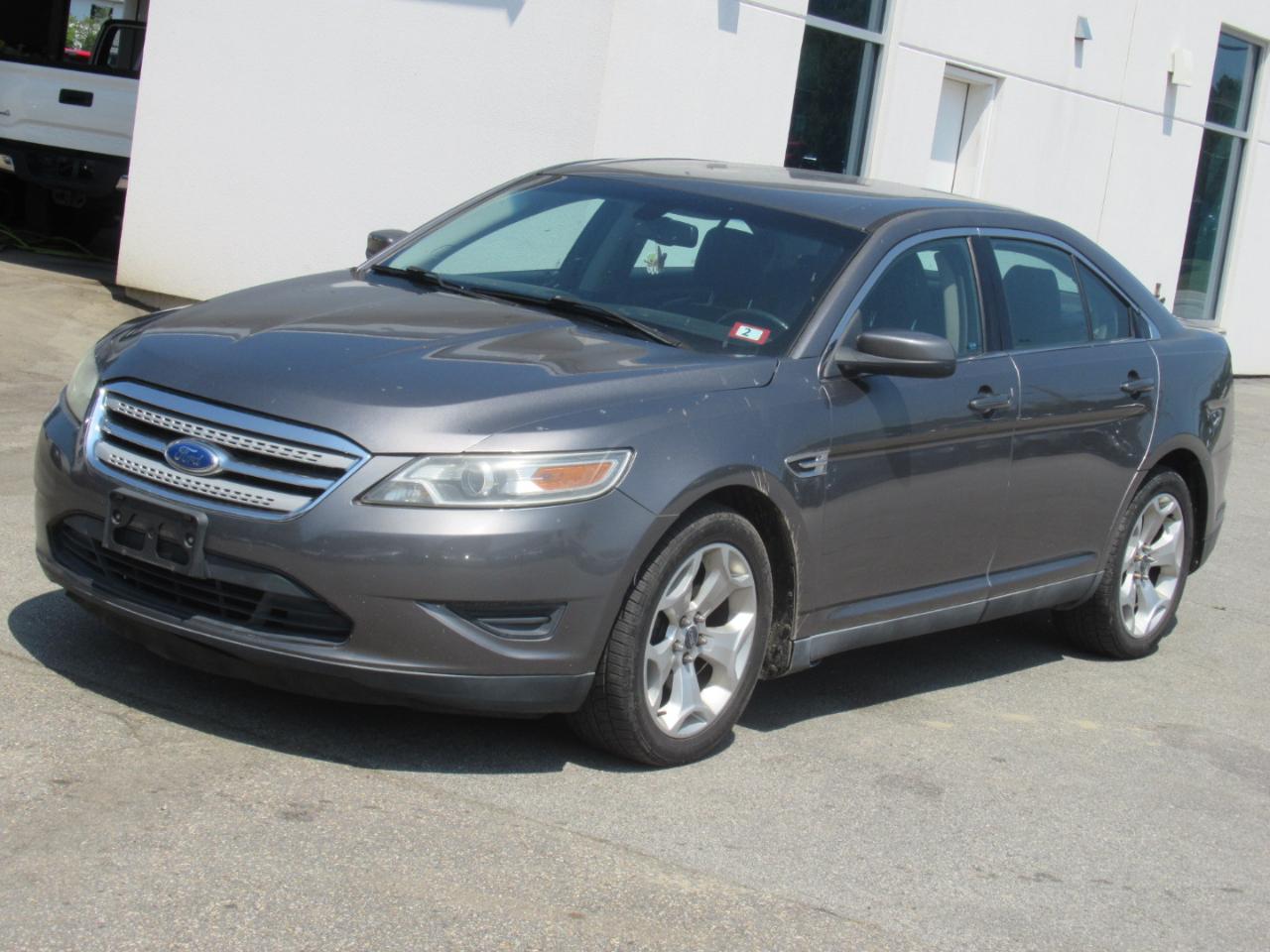 Ford Taurus  2011