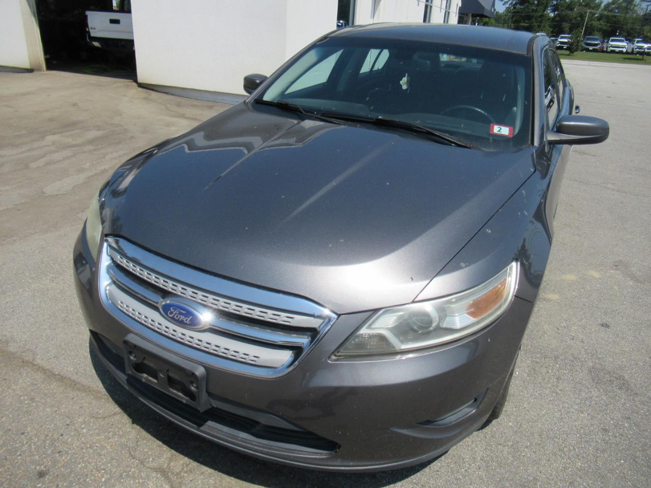 Ford Taurus  2011