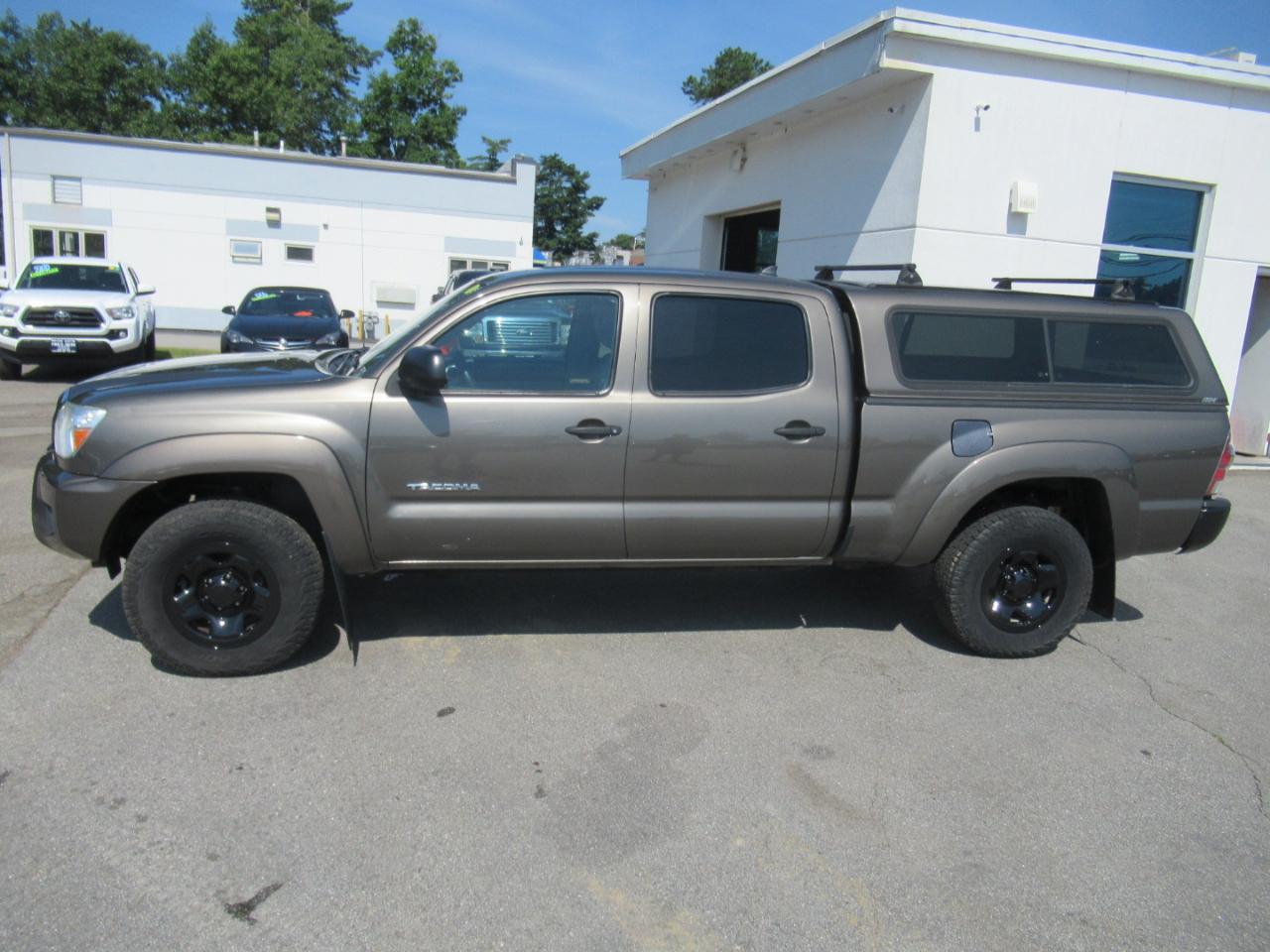 Toyota Tacoma  2014