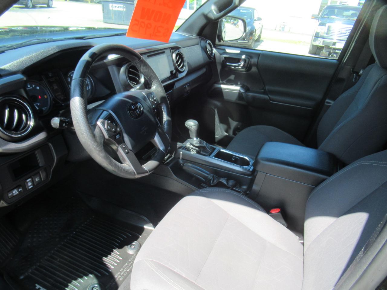 Toyota Tacoma  2018