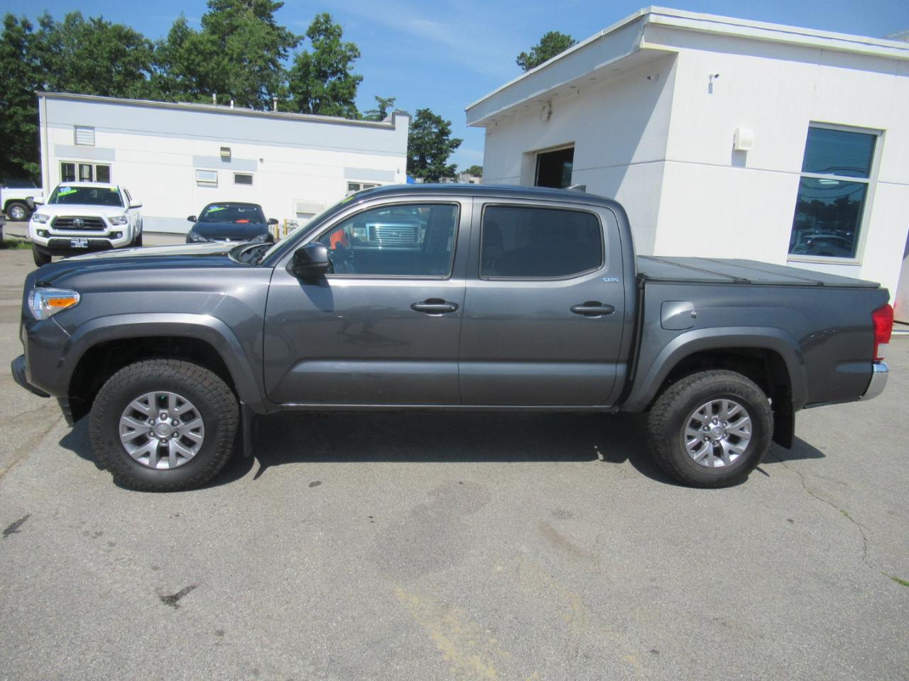 Toyota Tacoma  2016