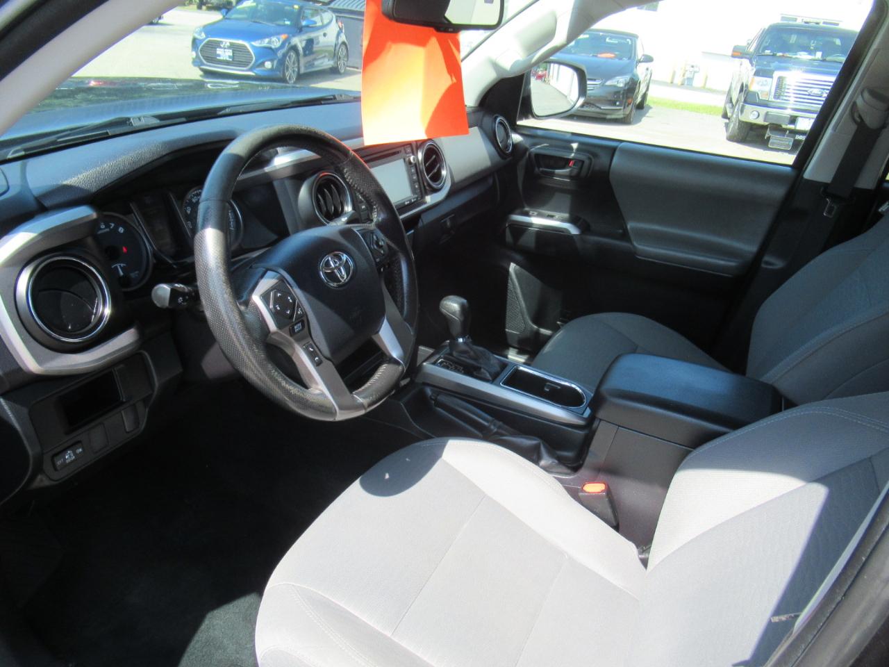 Toyota Tacoma  2016