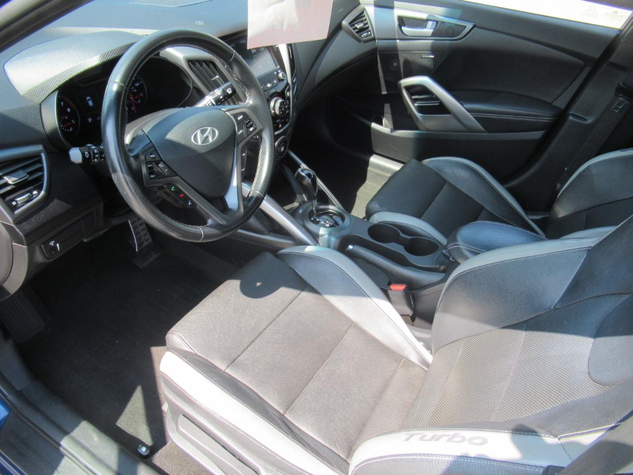 Hyundai Veloster  2017