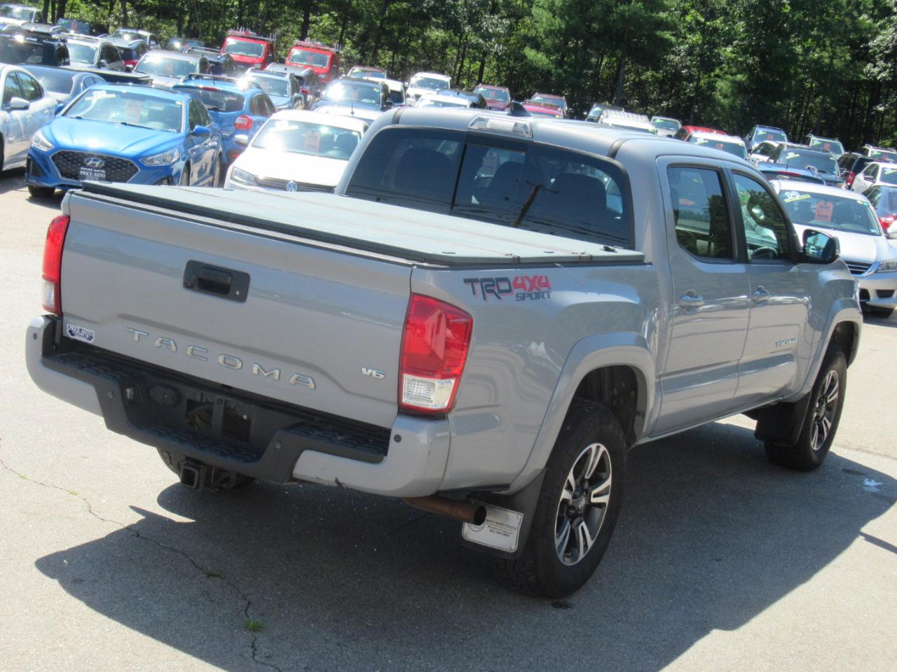 Toyota Tacoma  2018