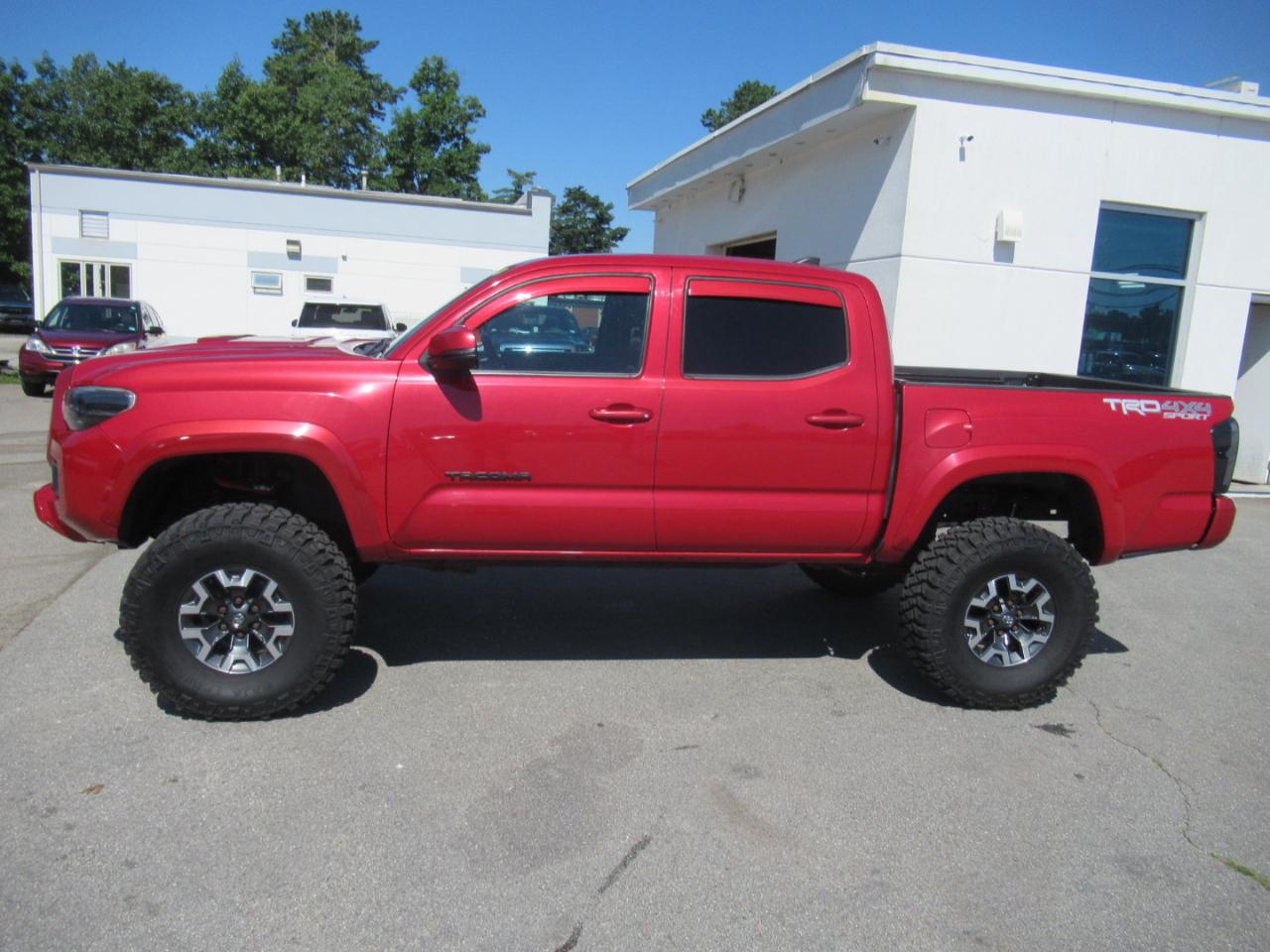 Toyota Tacoma  2018