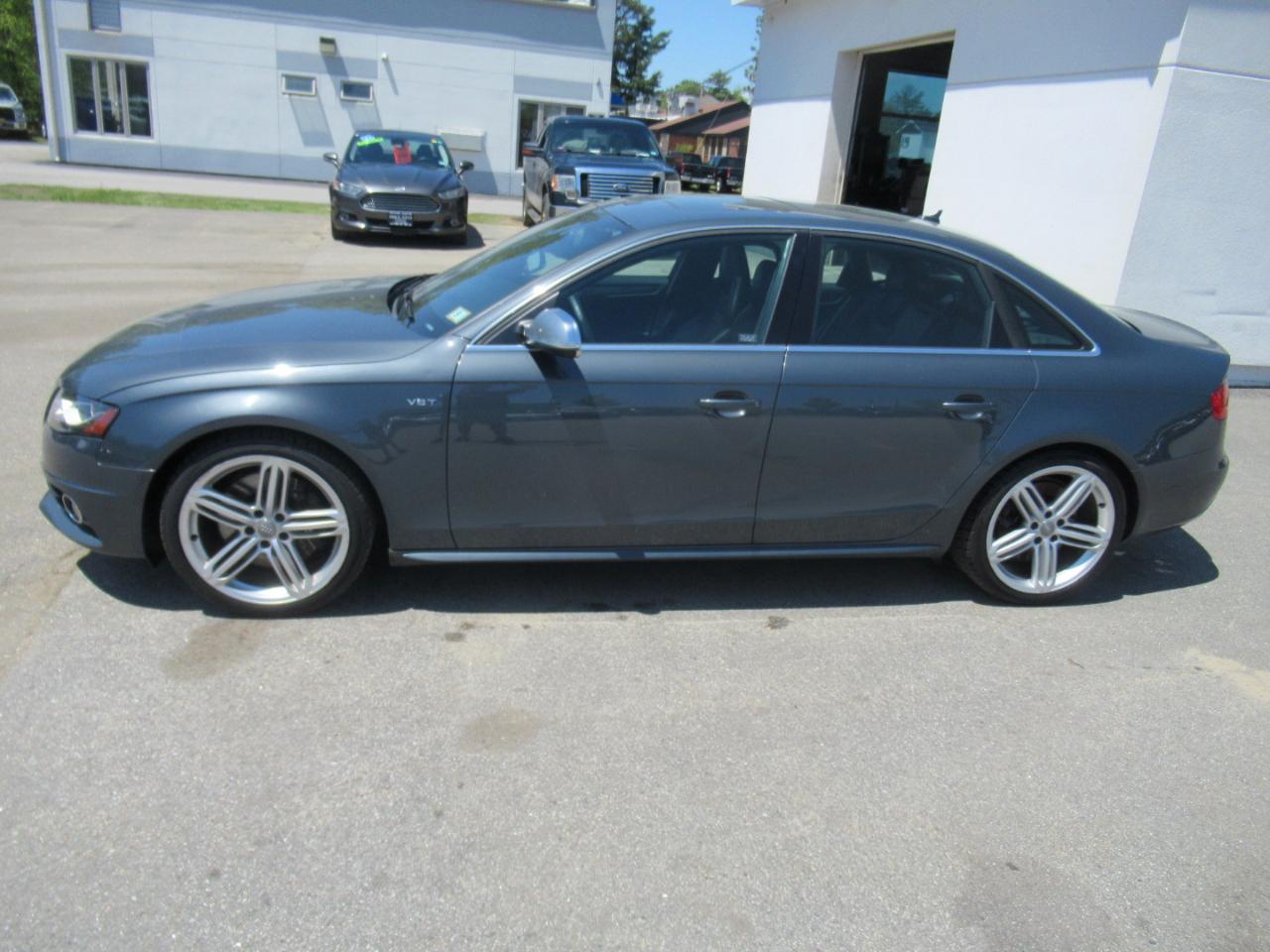 Audi S4  2011