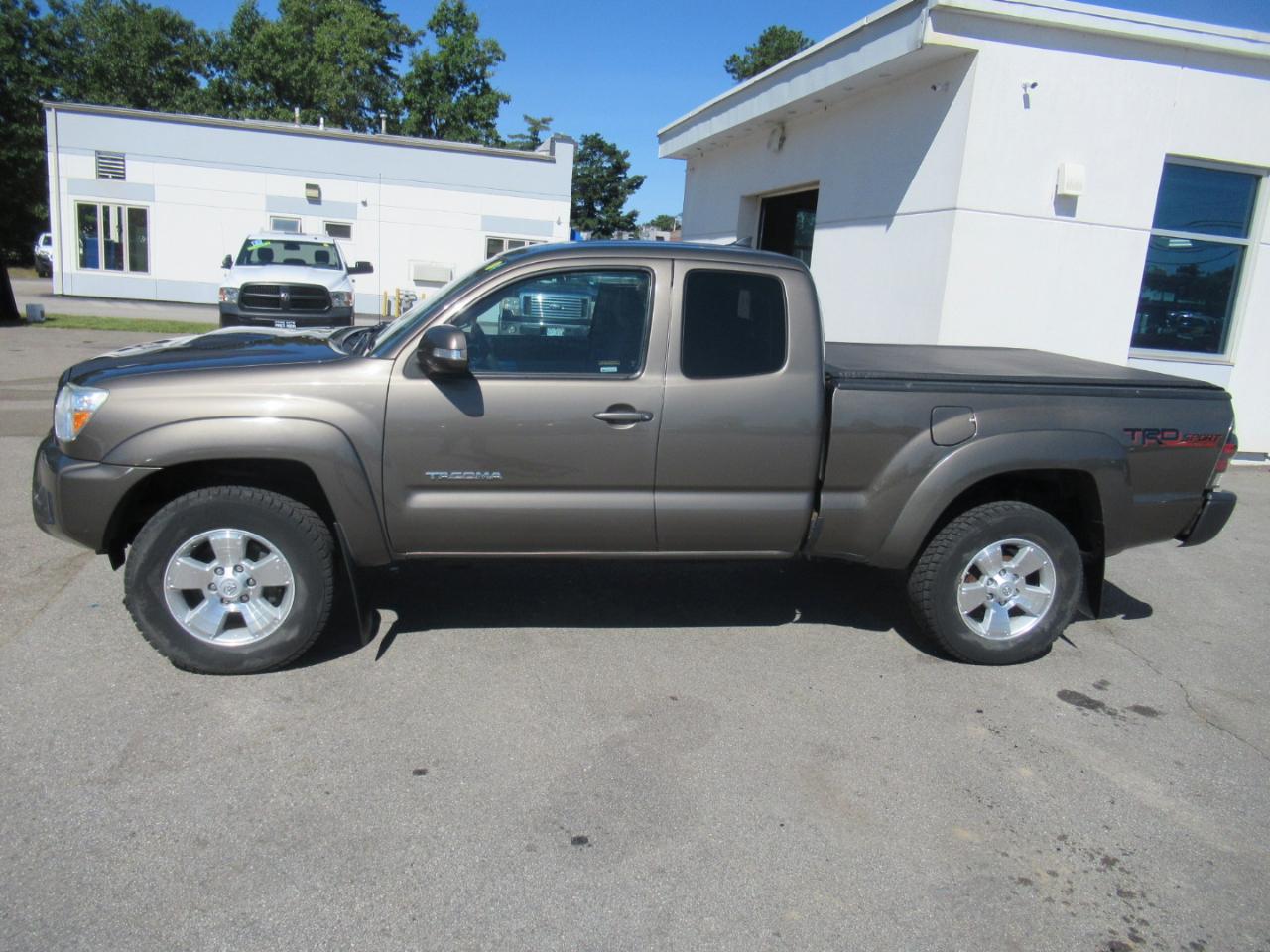 Toyota Tacoma  2015