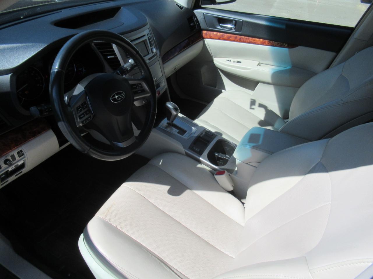 Subaru Outback  2012