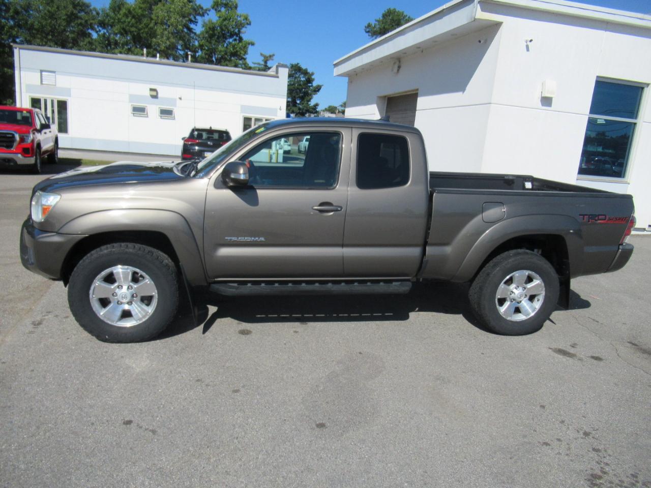 Toyota Tacoma  2015