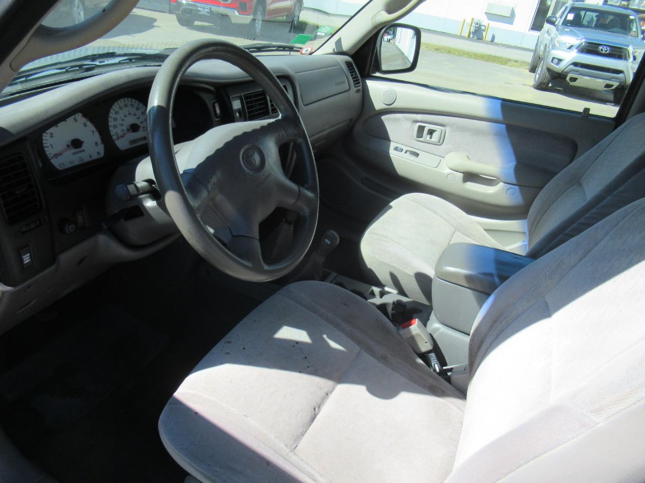 Toyota Tacoma  2004