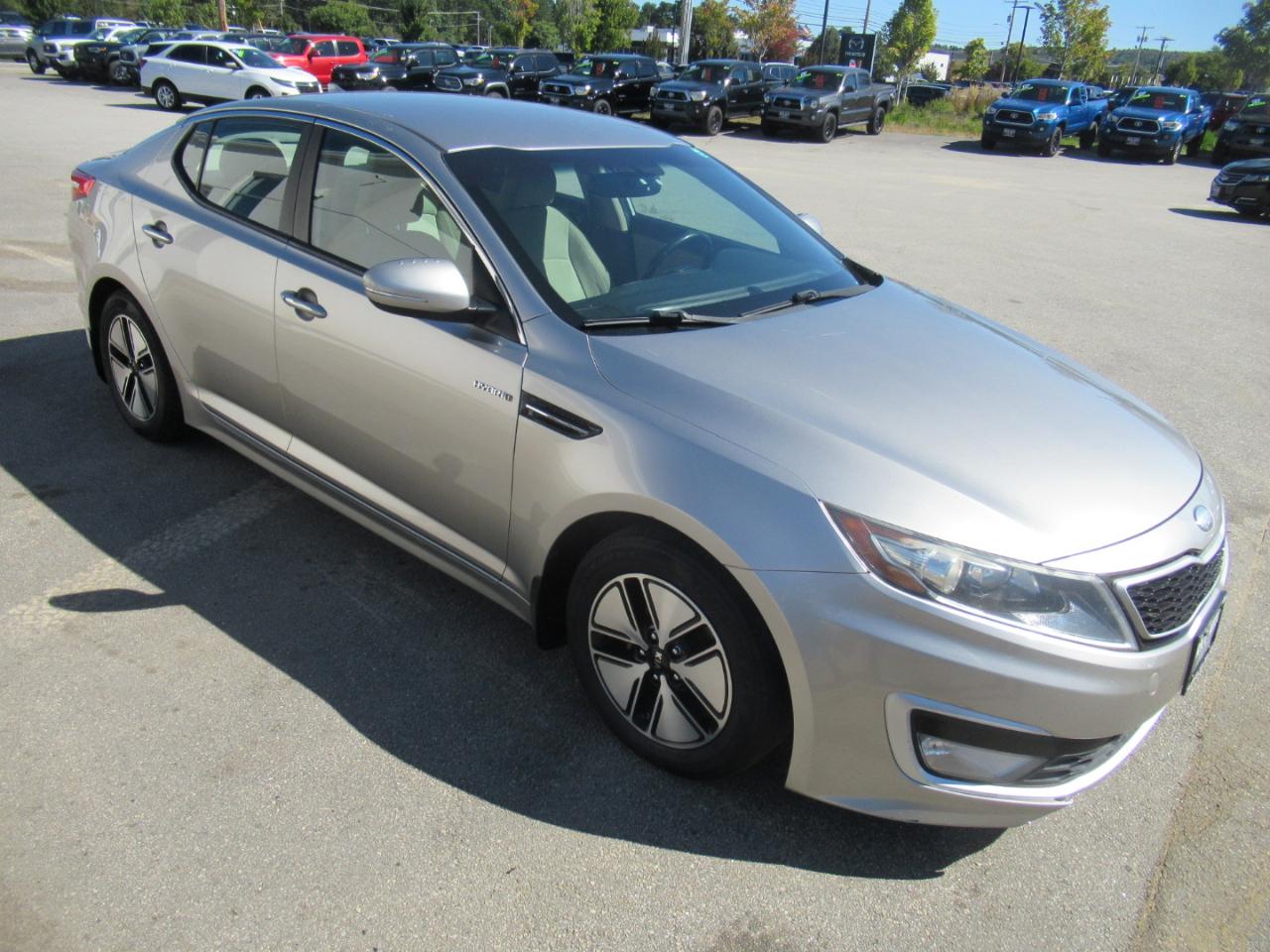 Kia Optima Hybrid  2013