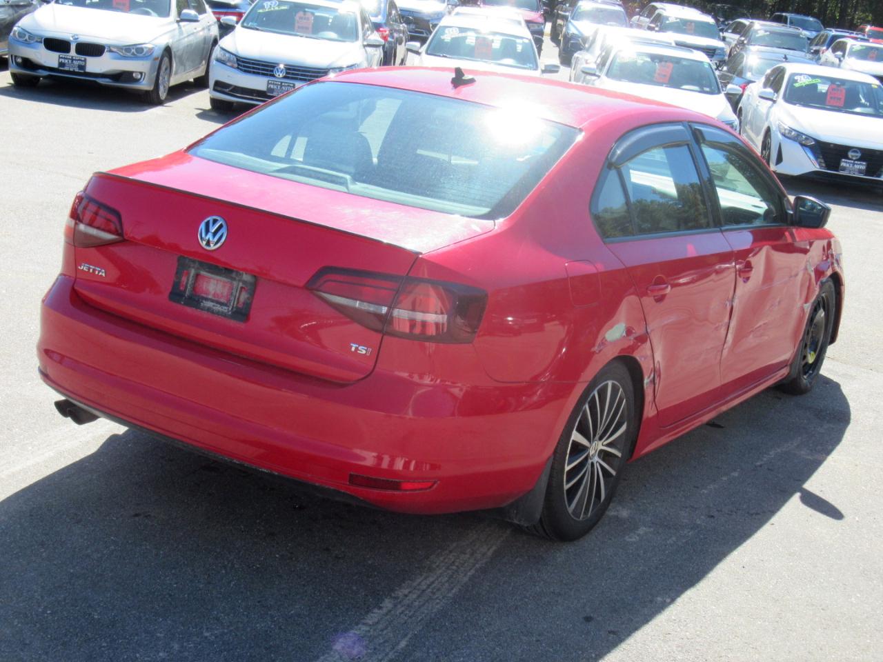 Volkswagen Jetta  2016