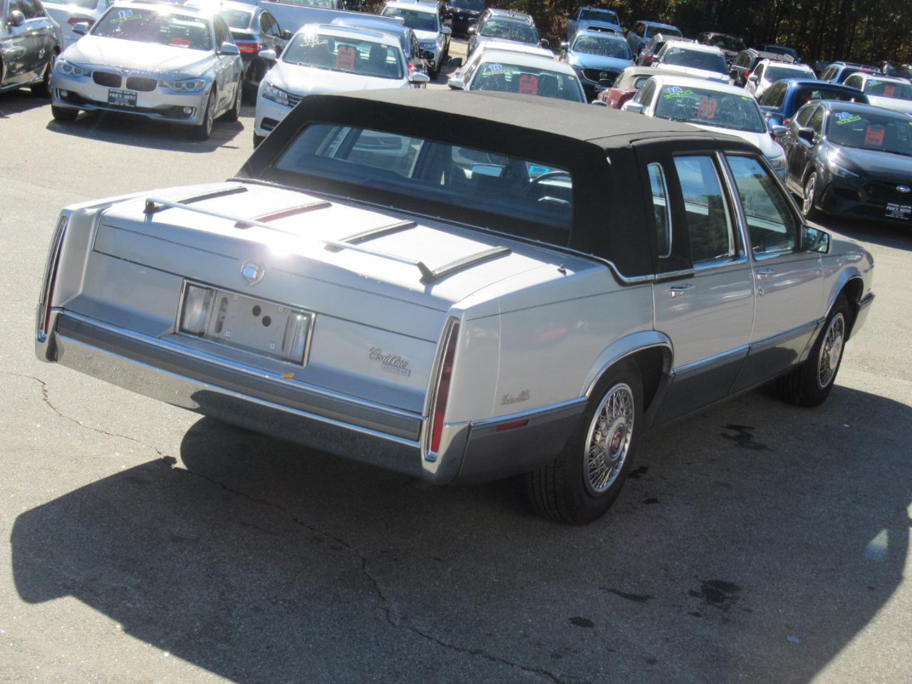 Cadillac DeVille  1989