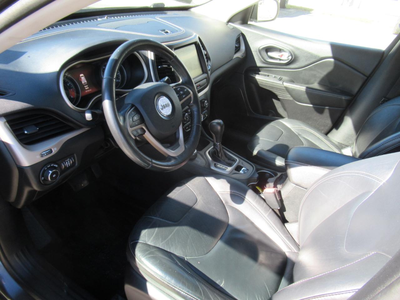 Jeep Cherokee  2015