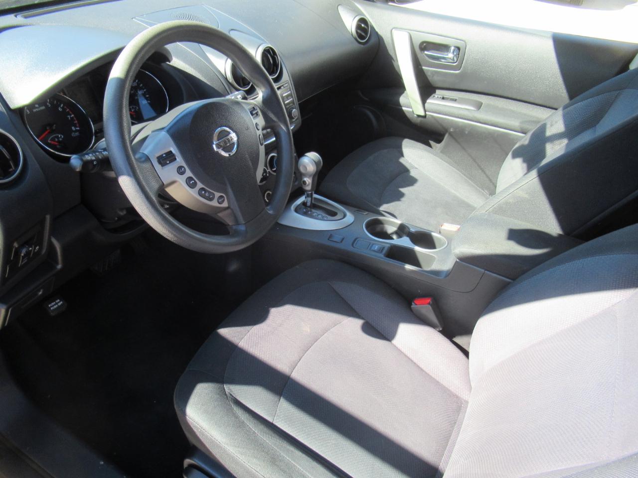 Nissan Rogue  2013