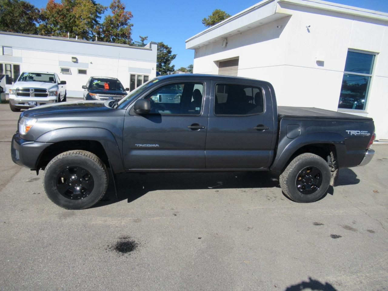 Toyota Tacoma  2013
