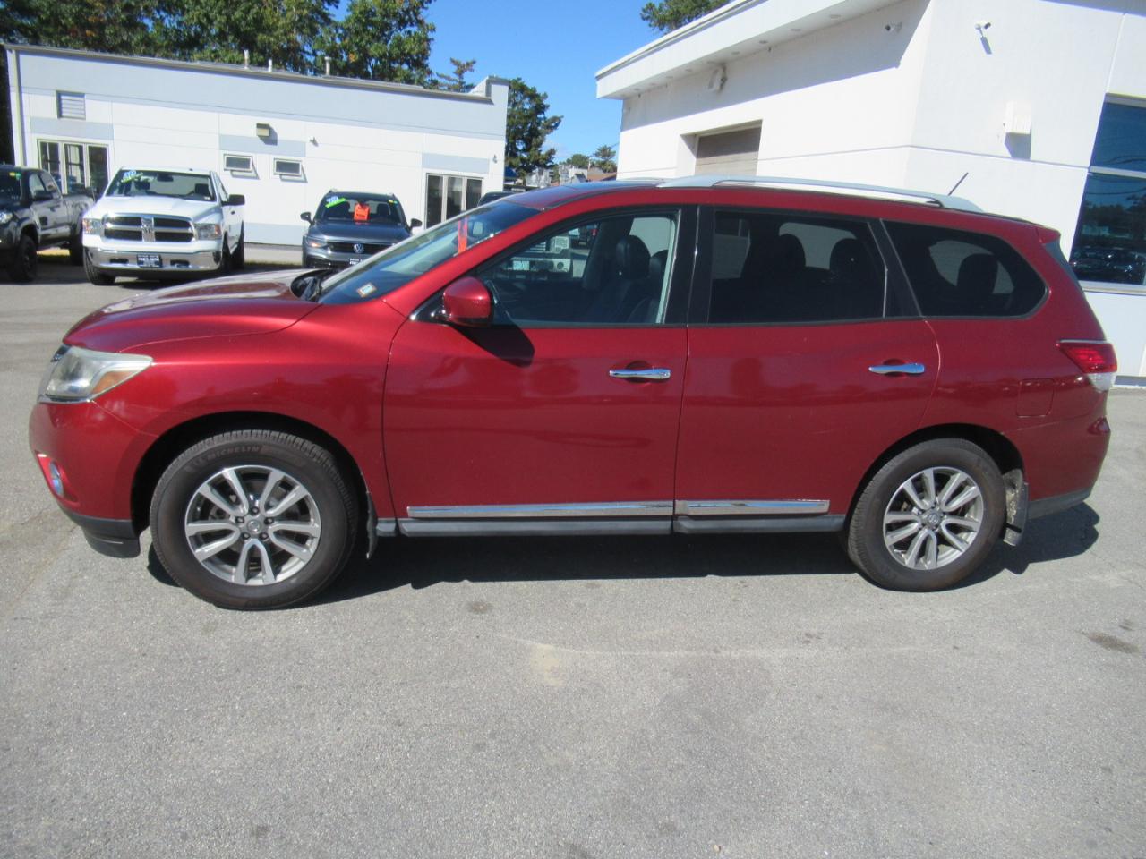 Nissan Pathfinder  2014